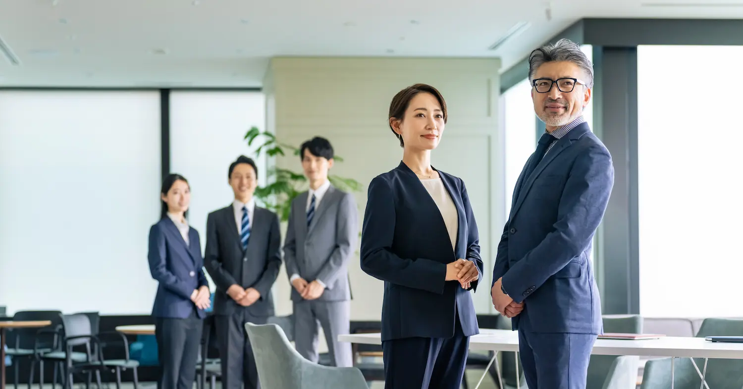 職場で役立つビジネスマナーとは？基本から研修の重要性まで解説