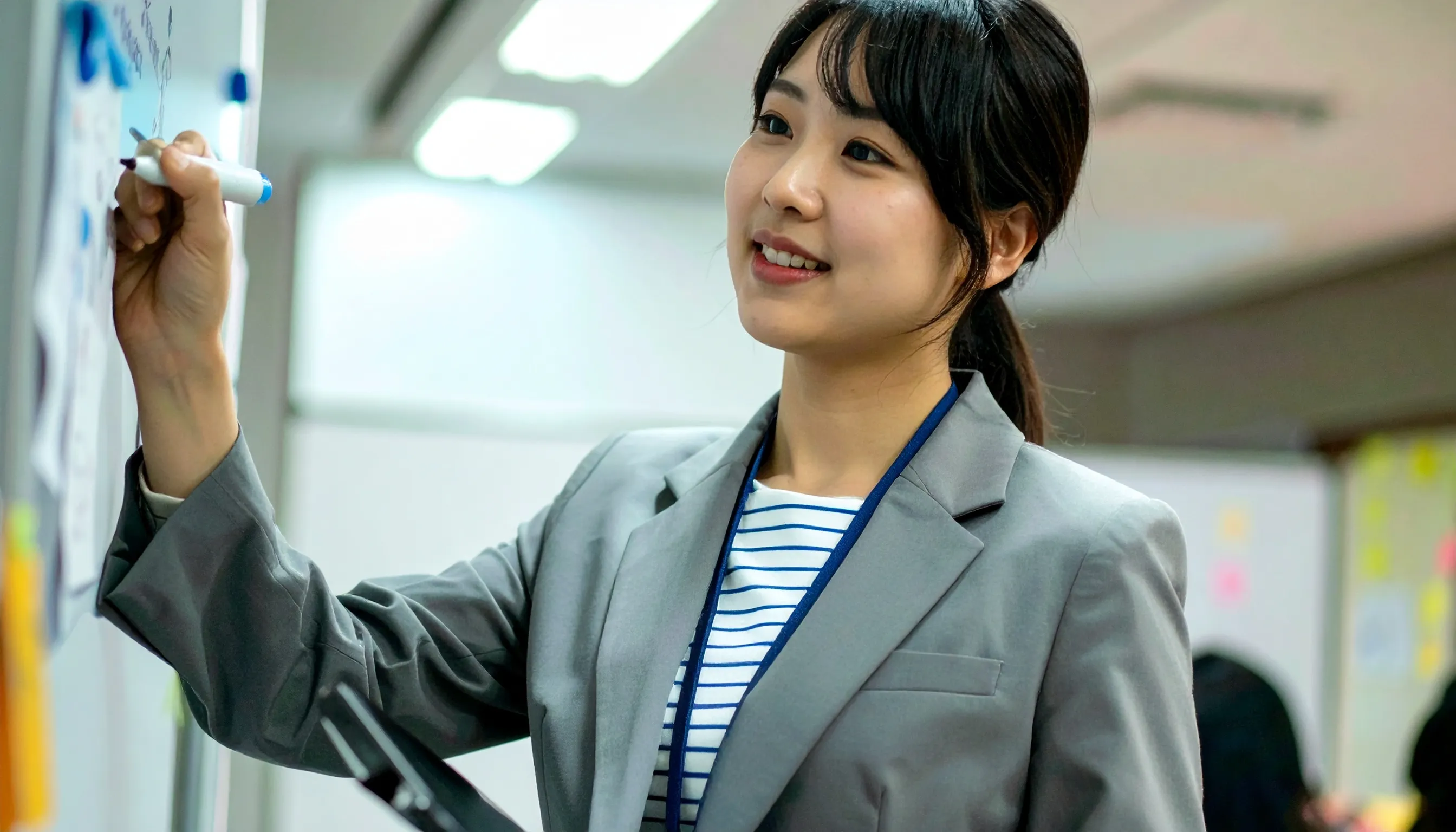 【2025年最新版】履歴書の志望動機の書き方マニュアル｜新卒・転職別の例文とNG表現チェック